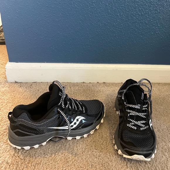 Women’s tennis - Picture 2 of 3